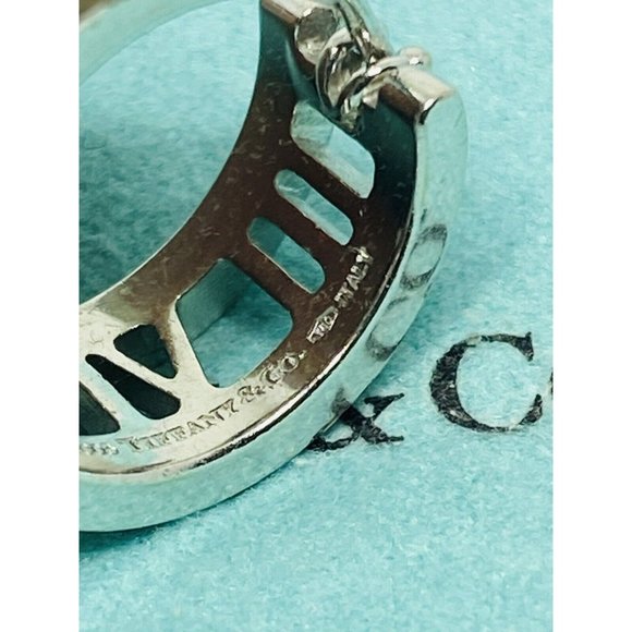 SOLD!Authentic Tiffany & Co "SINGLE” SOLID 18k Diamond Atlas Huggie Hoop Earring - Picture 8 of 8